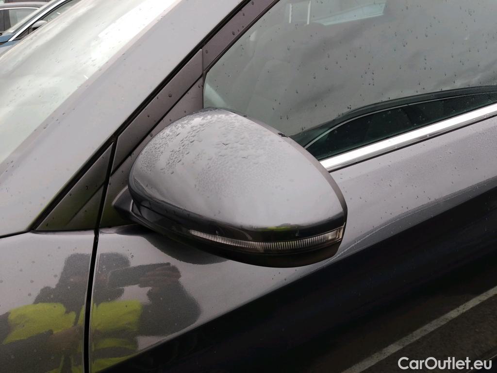  Hyundai  Tucson HYUNDAI  / 2018 / 5P / todoterreno 1.6 CRDI 85kW (116CV) 48V Tecno 4X2 #40