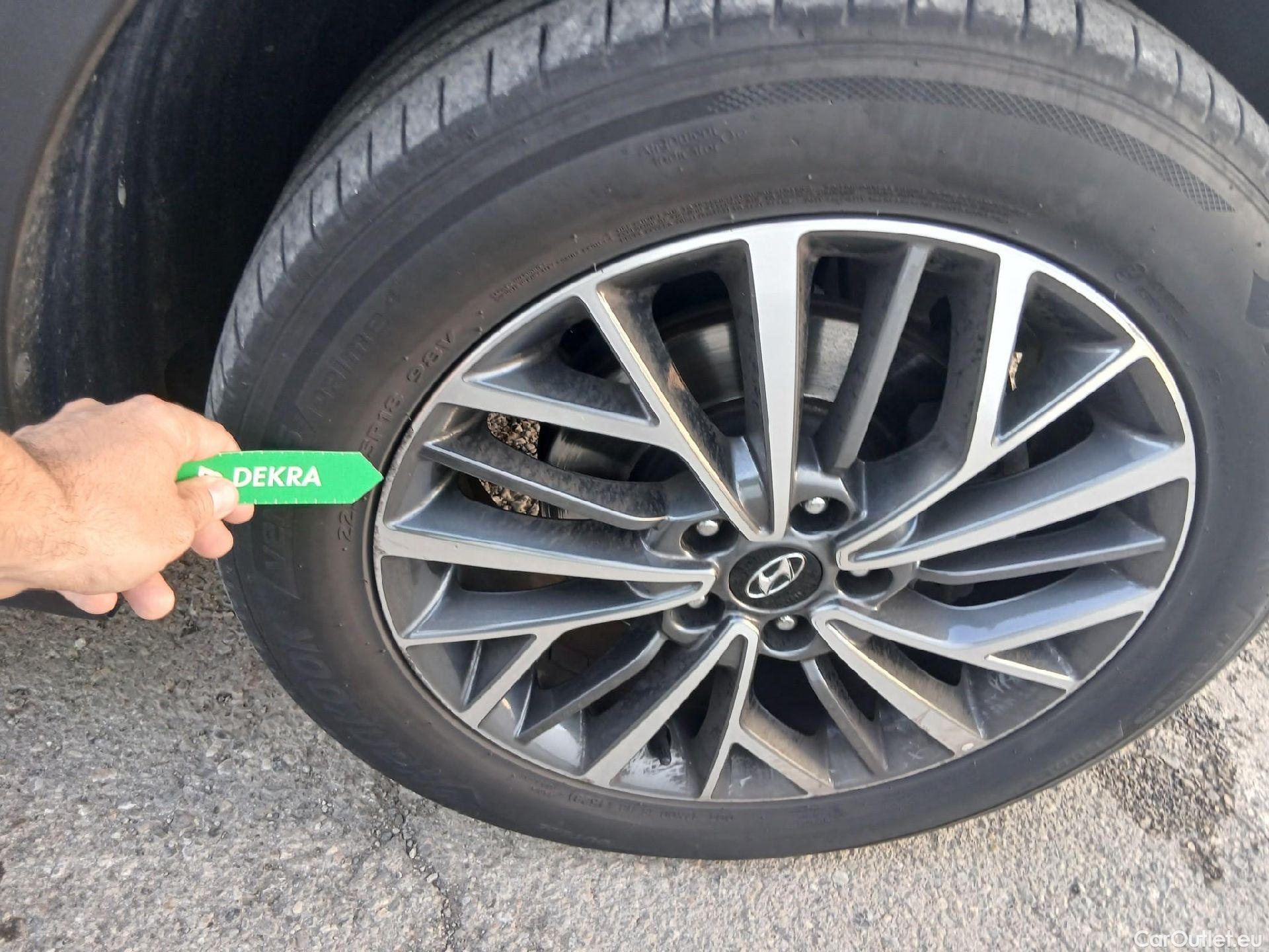  Hyundai  Tucson HYUNDAI  / 2018 / 5P / todoterreno 1.6 CRDi 85kW (116CV) Tecno 4x2 #12