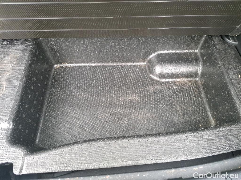  Hyundai  Tucson HYUNDAI  / 2020 / 5P / todoterreno 1.6 TGDI PHEV 195kW Tecno Sky Auto 4x4 #26