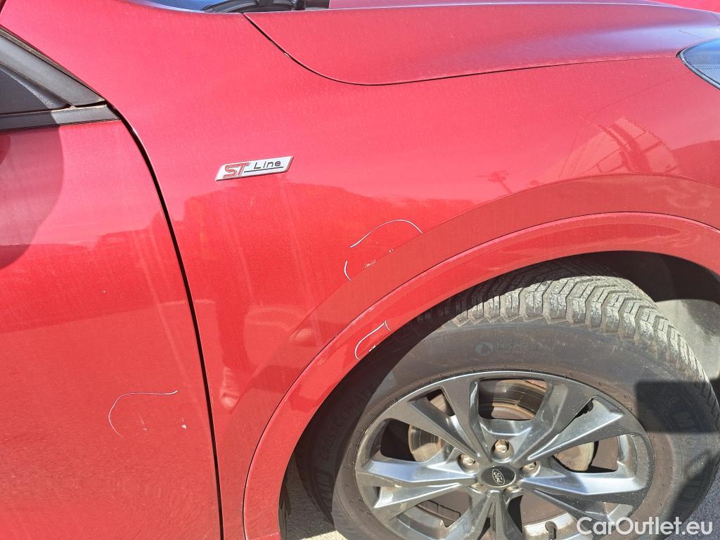  Ford  Kuga FORD  / 2019 / 5P / todoterreno ST-Line X 1.5 EcoBoost 110kW (150CV) #31