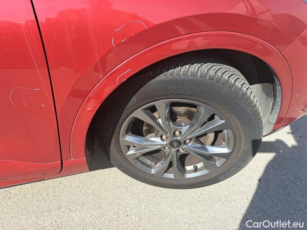  Ford  Kuga FORD  / 2019 / 5P / todoterreno ST-Line X 1.5 EcoBoost 110kW (150CV) #33