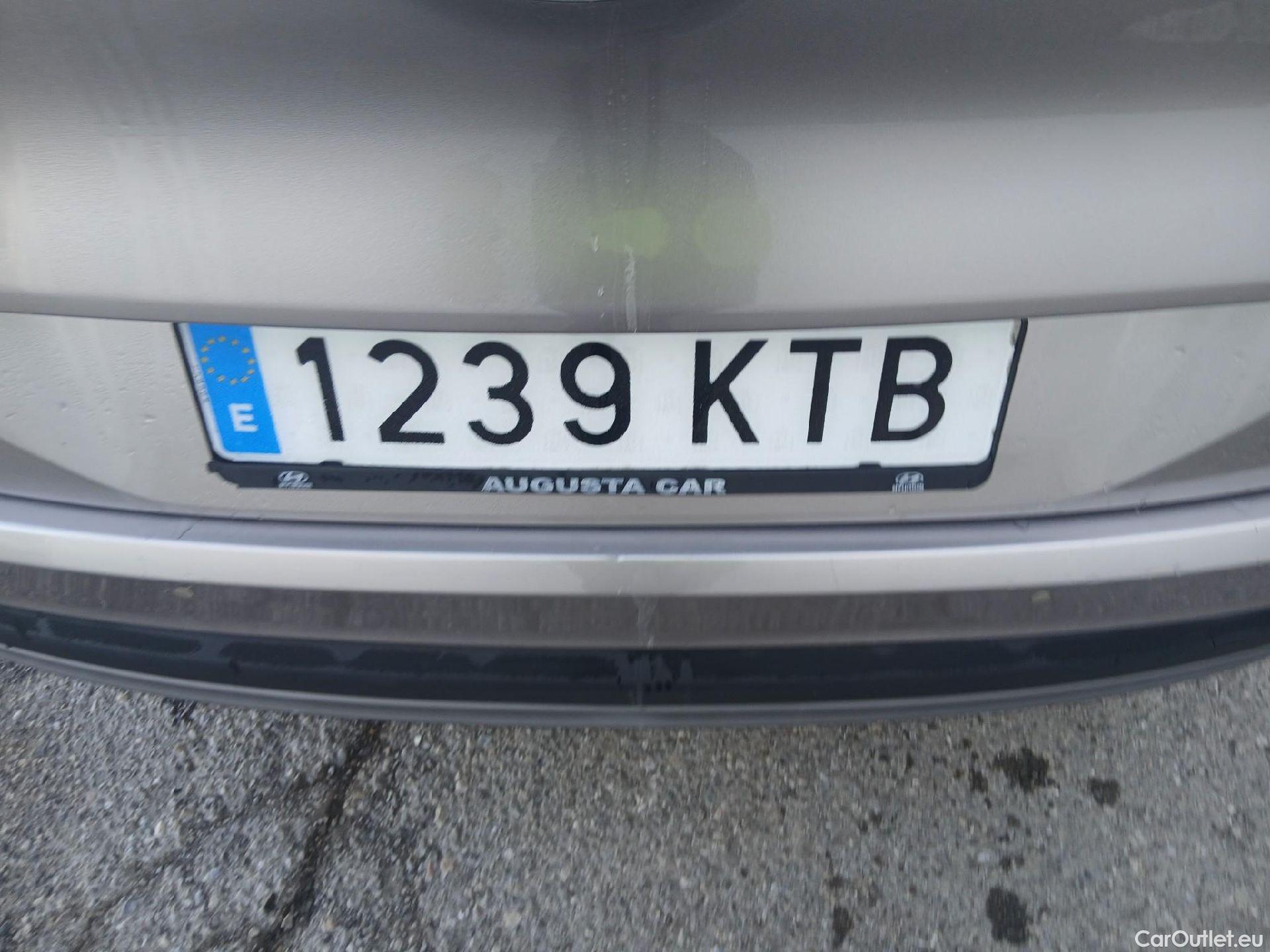  Hyundai  Tucson HYUNDAI  / 2018 / 5P / todoterreno 1.6 CRDi 85kW (116CV) Tecno 4x2 #2