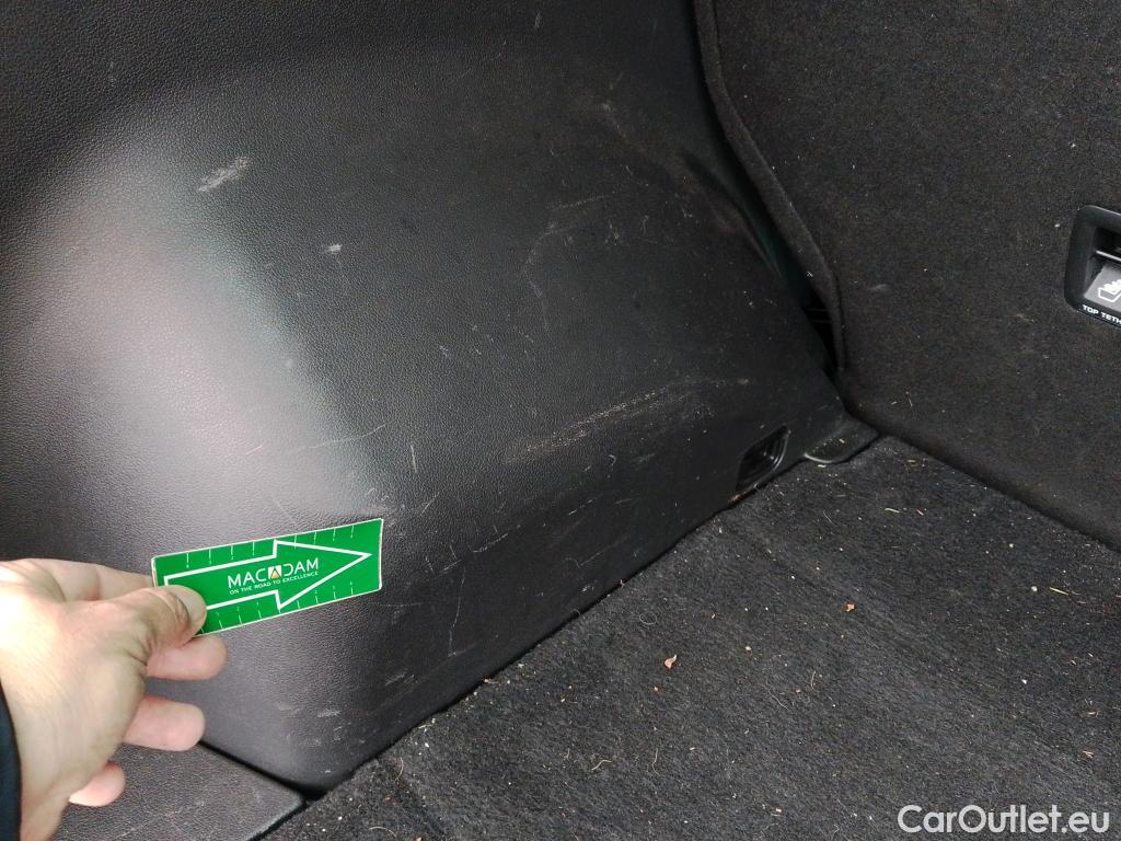  Hyundai  Tucson HYUNDAI  / 2018 / 5P / todoterreno 1.6 CRDI 85kW (116CV) 48V Tecno 4X2 #24