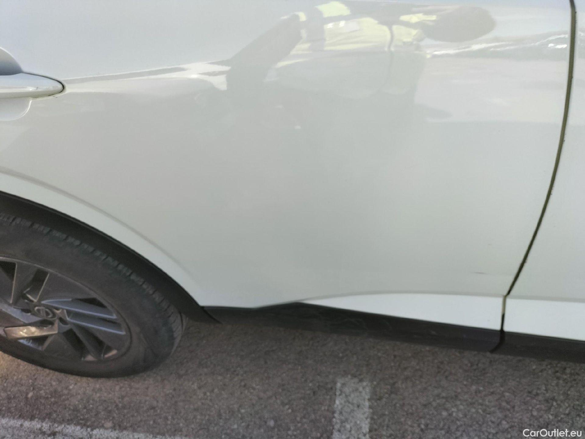  Nissan  Qashqai NISSAN  / 2021 / 5P / todoterreno DIG-T 103kW (140CV) mHEV 4x2 Acenta #50