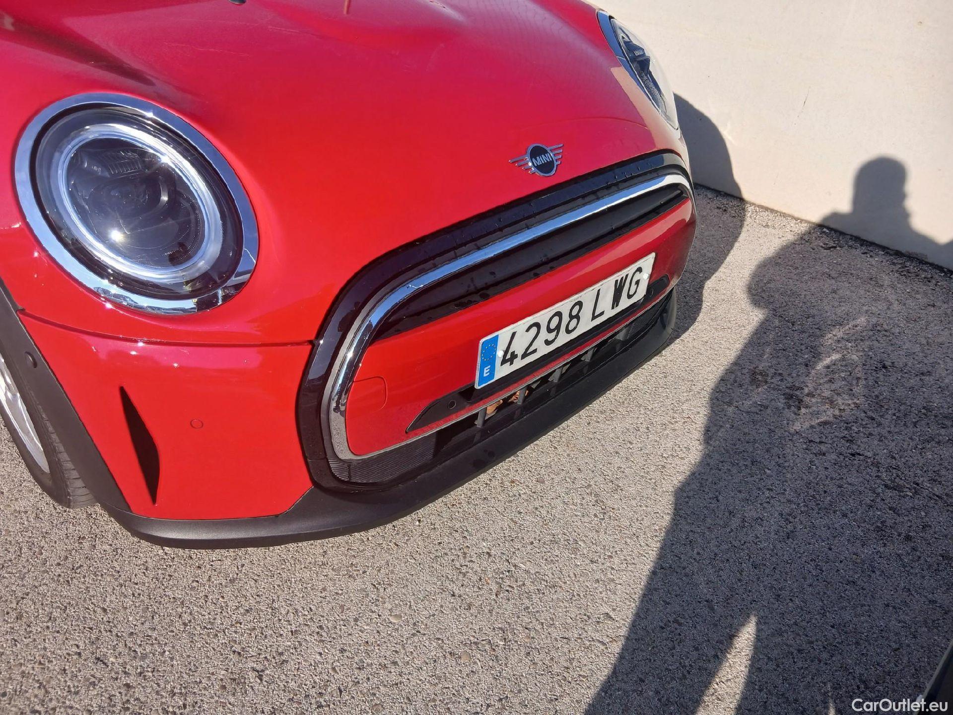  Mini  Cooper MINI MINI / 2021 / 5P / berlina con portón ONE 5 PUERTAS #3