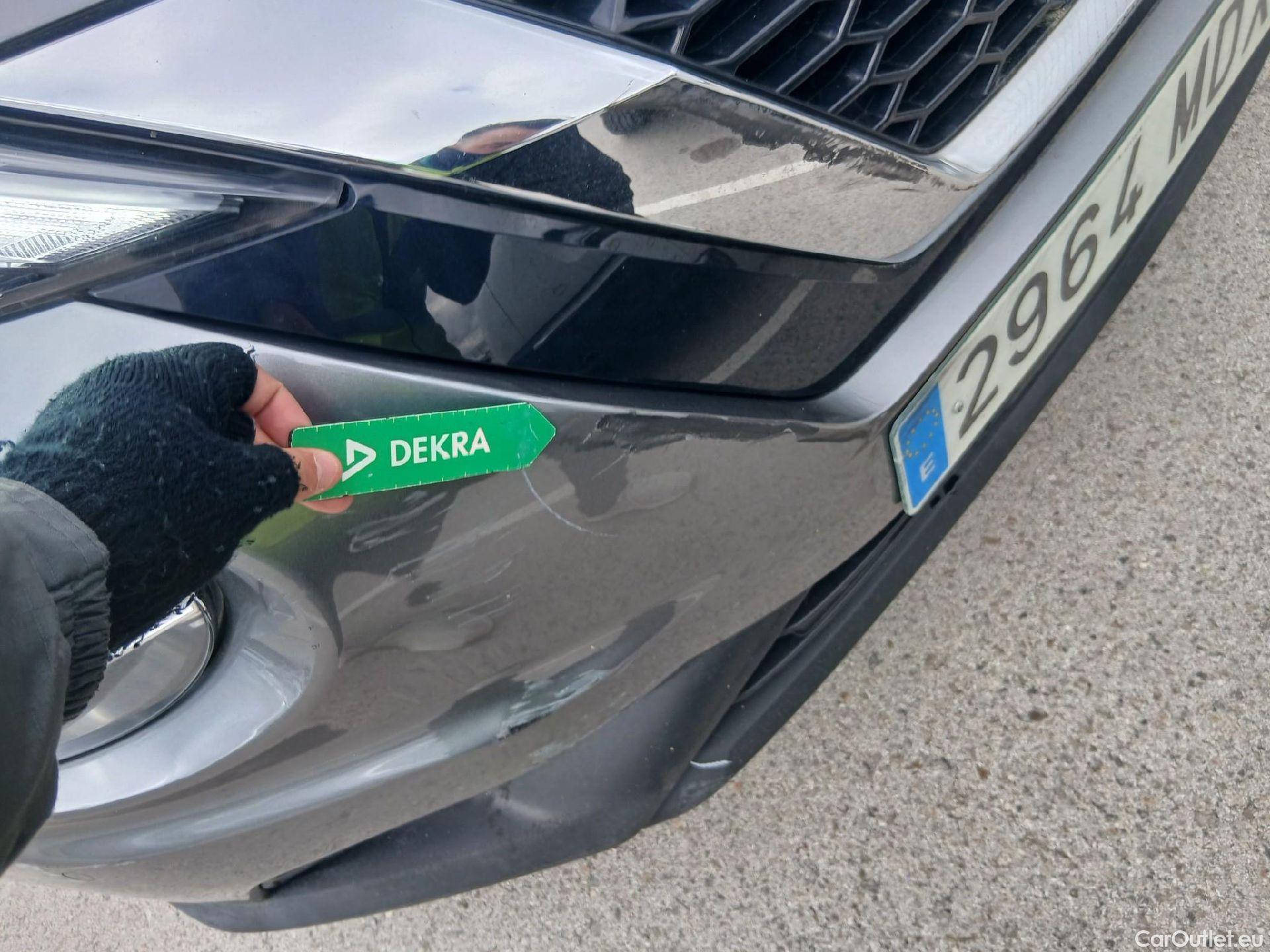  Nissan  Juke NISSAN  / 2019 / 5P / crossover DIG-T 84 kW (114 CV) DCT 7 V N-Connecta #2