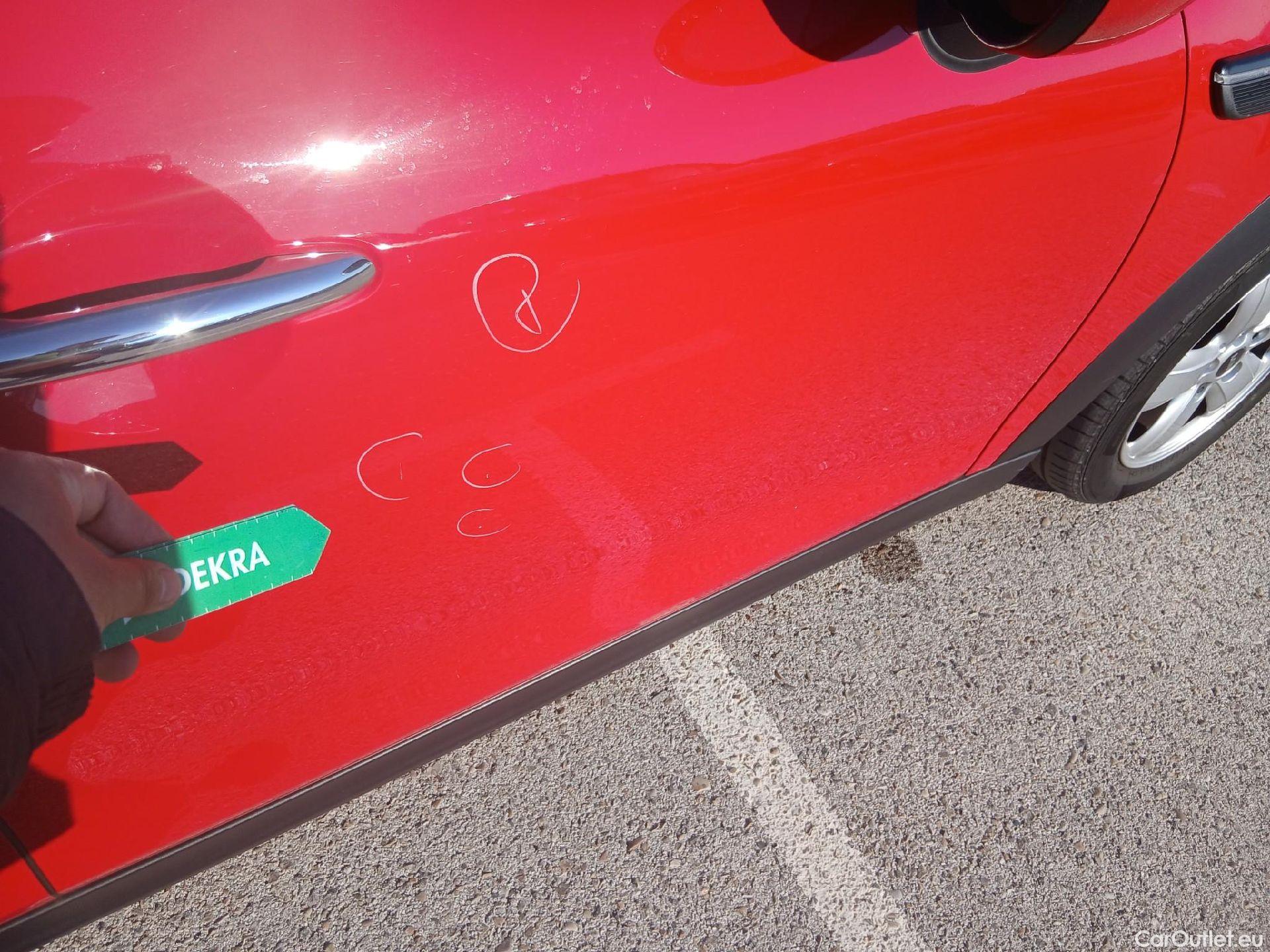  Mini  Cooper MINI MINI / 2021 / 5P / berlina con portón ONE 5 PUERTAS #19