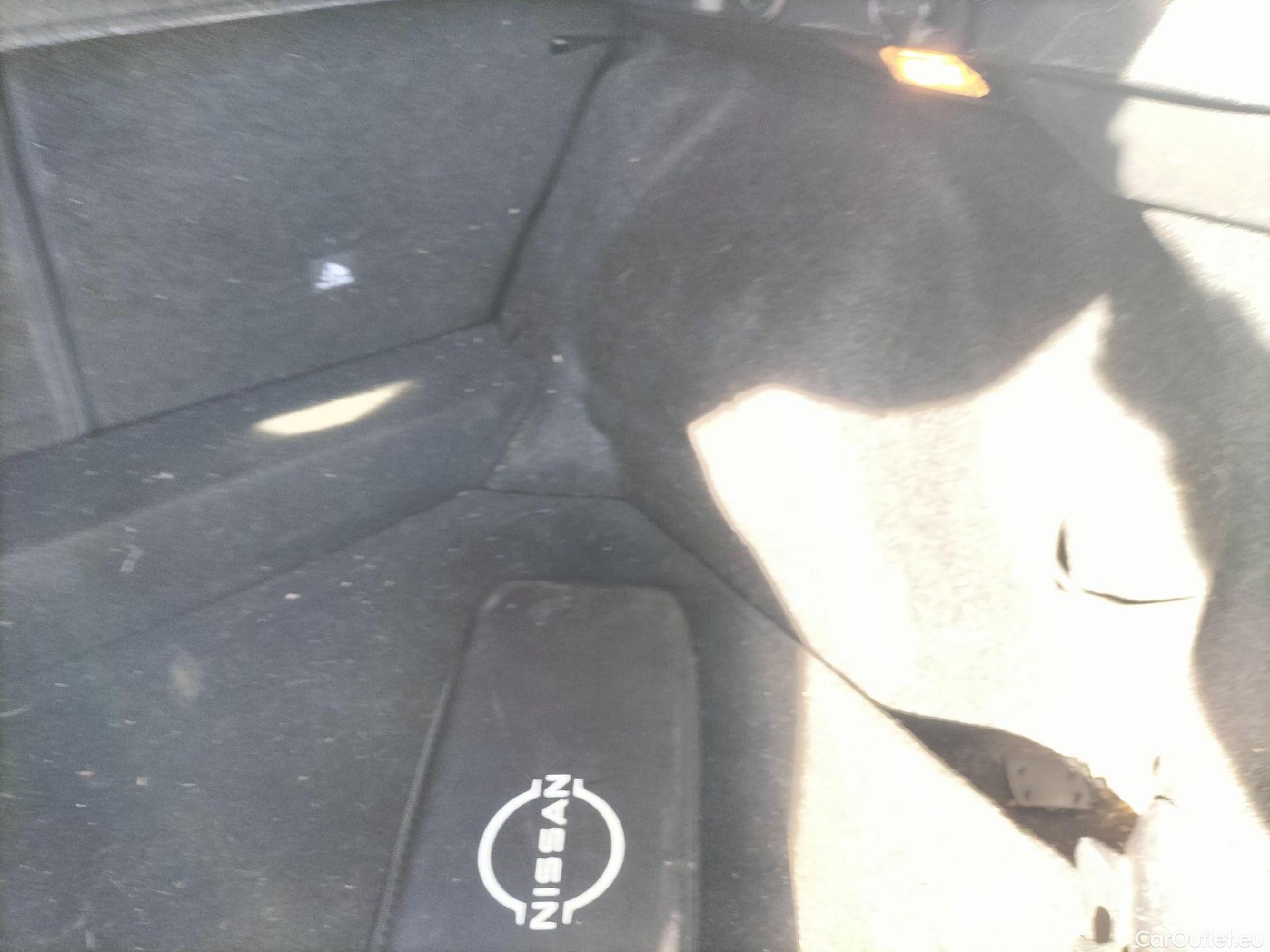  Nissan  Qashqai NISSAN  / 2021 / 5P / todoterreno DIG-T 103kW (140CV) mHEV 4x2 Acenta #30