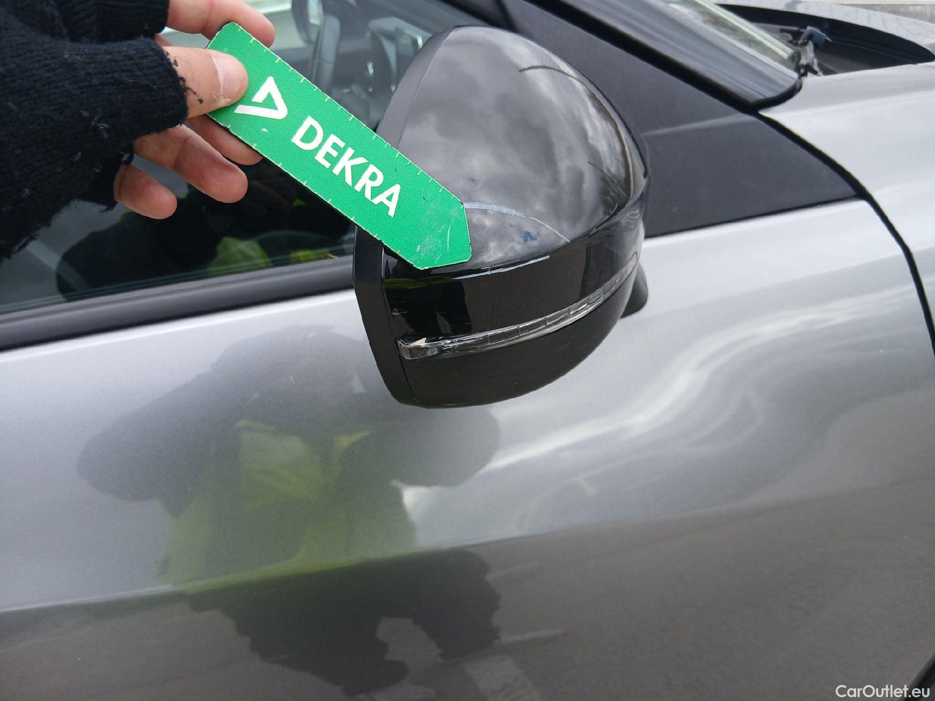  Nissan  Juke NISSAN  / 2019 / 5P / crossover DIG-T 84 kW (114 CV) DCT 7 V N-Connecta #29