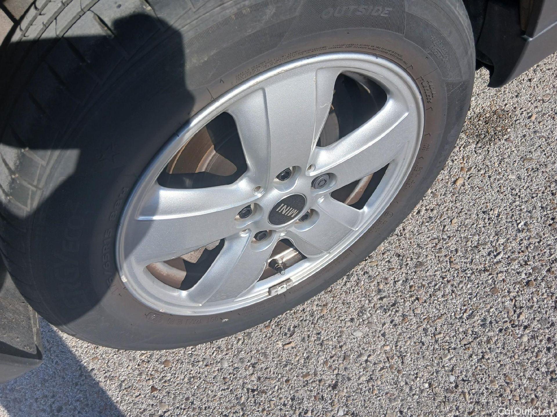  Mini  Cooper MINI MINI / 2021 / 5P / berlina con portón ONE 5 PUERTAS #17