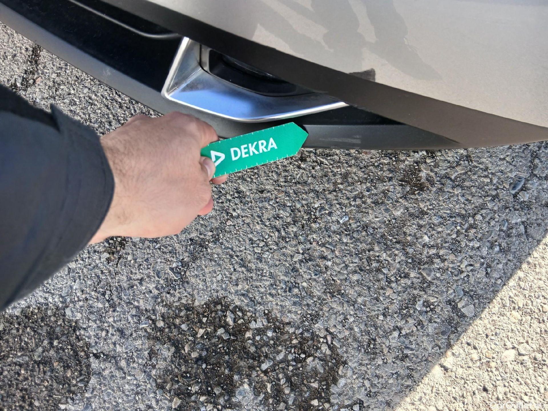  Nissan  Qashqai NISSAN  / 2021 / 5P / todoterreno DIG-T 116kW (158CV) mHEV Xtronic Acenta (AC8) #4