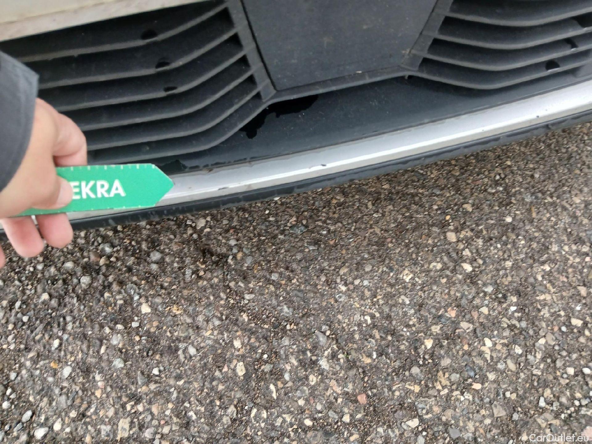  Peugeot  2008 PEUGEOT  / 2019 / 5P / todoterreno Allure BlueHDI 81kW (110CV) #9