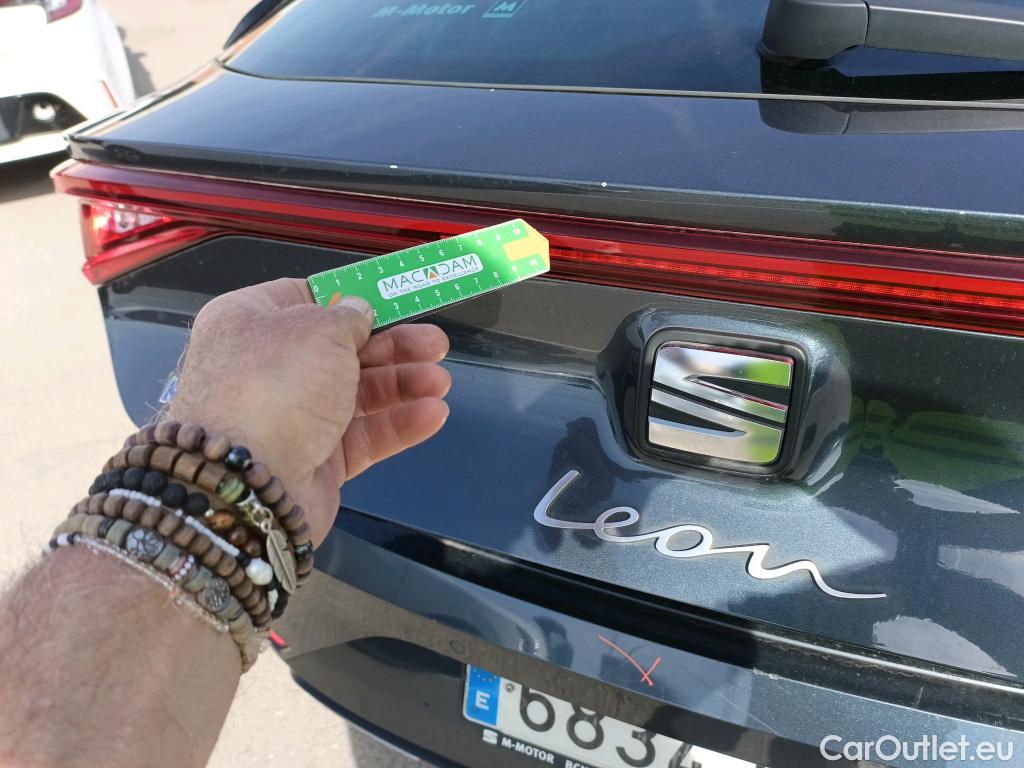  Land Rover  Discovery SEAT Nuevo León / 2020 / 5P / berlina con portón 1.5 eTSI 110kW DSG-7 S&S FR Go XL(SP) #30