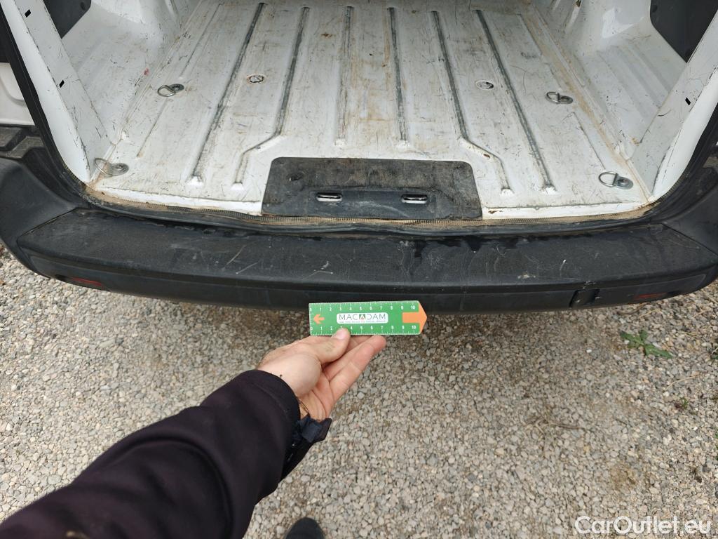  Citroen  Jumpy CITROEN  / 2016 / 4P / furgón Talla XL BlueHDi 120 S&S 6v Control #64