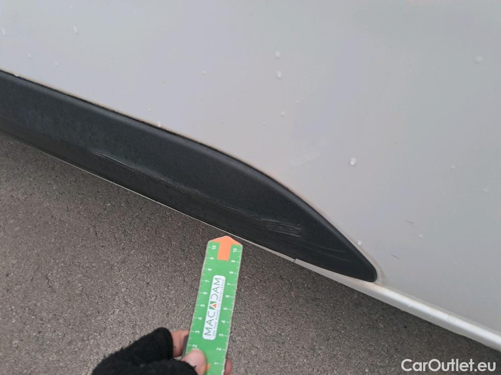  Citroen  Jumpy CITROEN  VU 4P 3G FURGÓN Talla M BlueHDi 85KW (115CV) 6v Confort #76