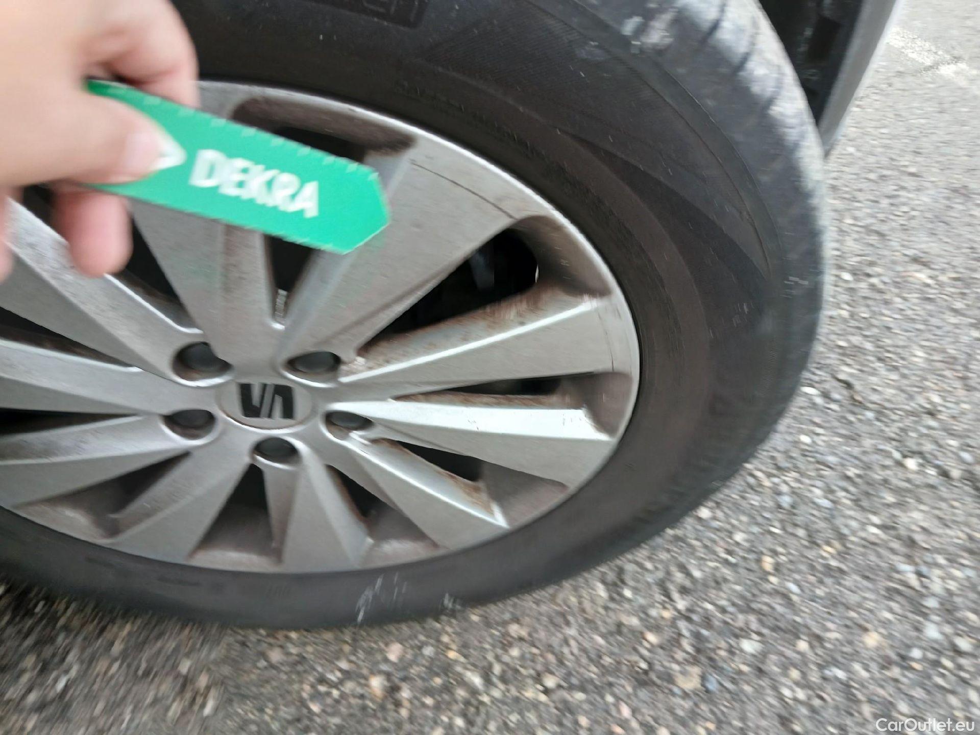  Seat  Arona SEAT  / 2021 / 5P / todoterreno 1.0 TSI 70kW (95CV) Reference XM #43