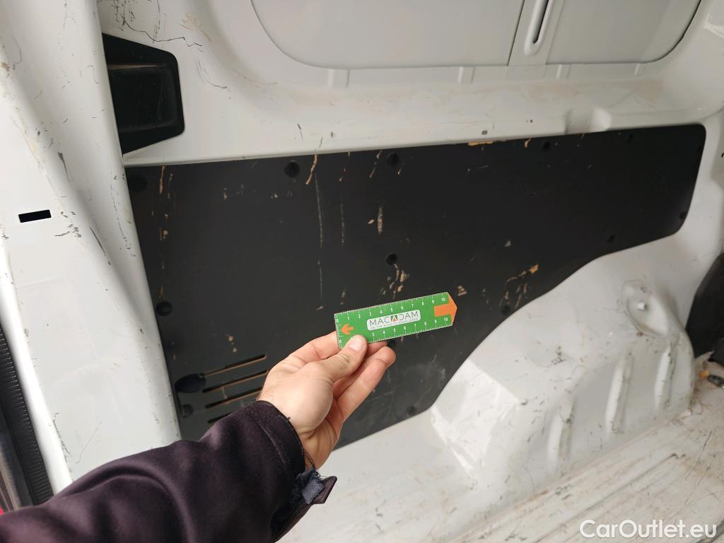  Citroen  Jumpy CITROEN  / 2016 / 4P / furgón Talla XL BlueHDi 120 S&S 6v Control #60