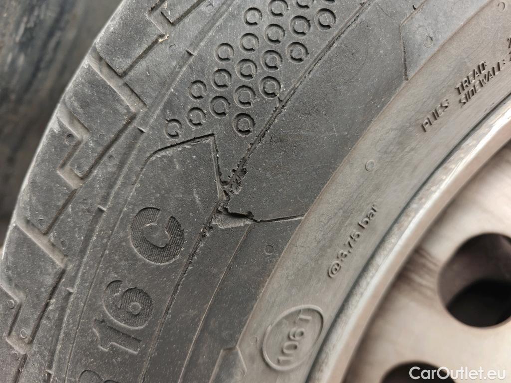  Citroen  Jumpy CITROEN  / 2016 / 4P / furgón Talla XL BlueHDi 120 S&S 6v Control #52