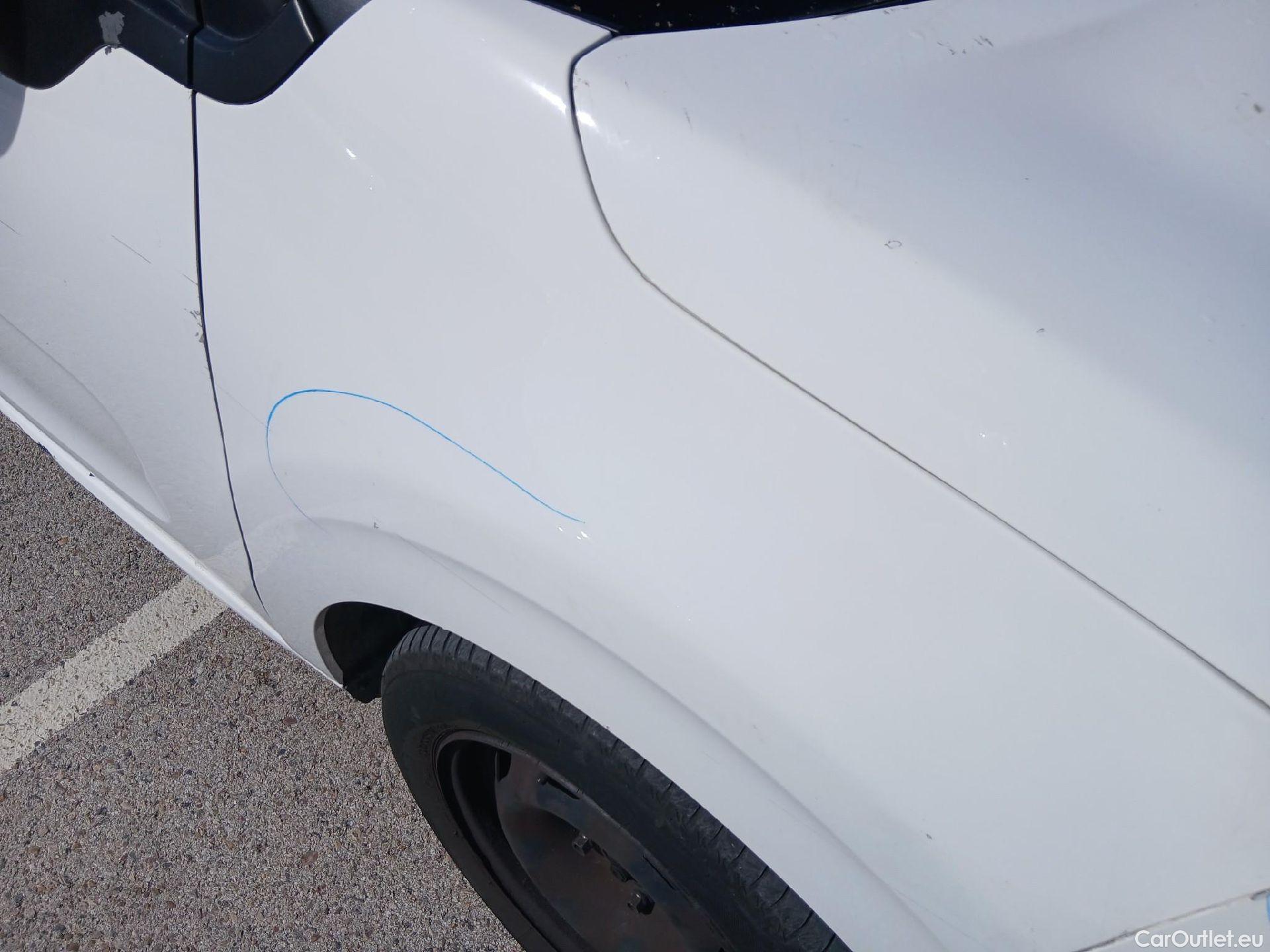  Citroen  C3 CITROEN  / 2016 / 5P / berlina comercial BlueHDi 73KW (100CV) S&S Comercial #33