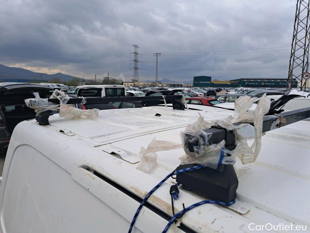  Citroen  Jumpy CITROEN  VU 4P 3G FURGÓN Talla M BlueHDi 85KW (115CV) 6v Confort #13