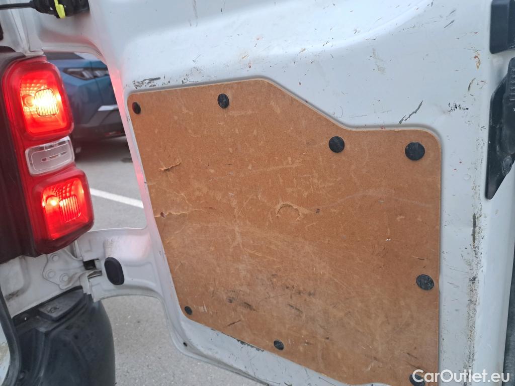  Citroen  Jumpy CITROEN  VU 4P 3G FURGÓN Talla M BlueHDi 85KW (115CV) 6v Confort #59