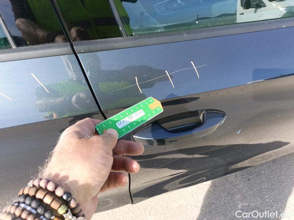  Land Rover  Discovery SEAT Nuevo León / 2020 / 5P / berlina con portón 1.5 eTSI 110kW DSG-7 S&S FR Go XL(SP) #1