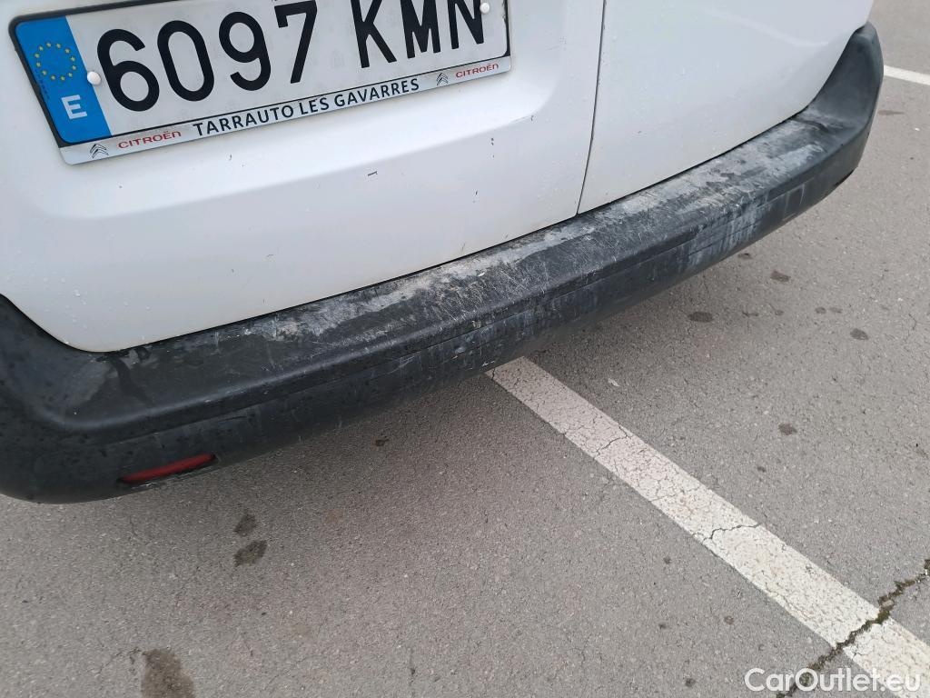  Citroen  Jumpy CITROEN  VU 4P 3G FURGÓN Talla M BlueHDi 85KW (115CV) 6v Confort #42