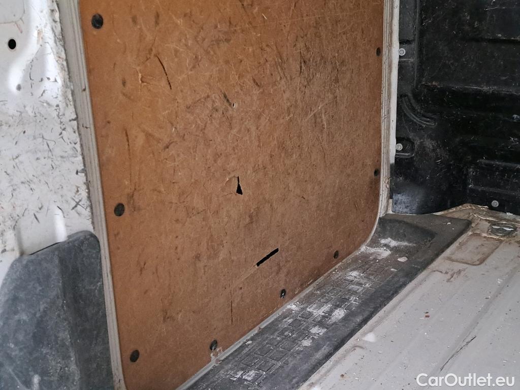  Citroen  Jumpy CITROEN  VU 4P 3G FURGÓN Talla M BlueHDi 85KW (115CV) 6v Confort #64