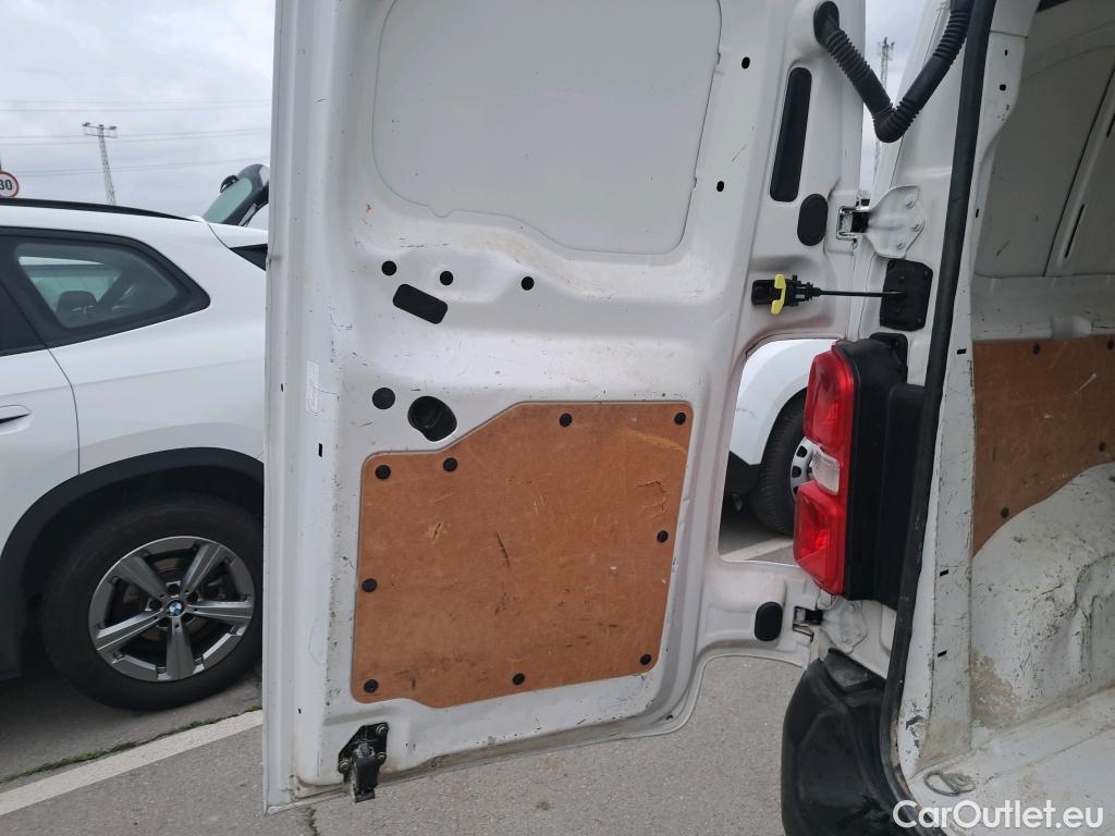  Citroen  Jumpy CITROEN  VU 4P 3G FURGÓN Talla M BlueHDi 85KW (115CV) 6v Confort #3