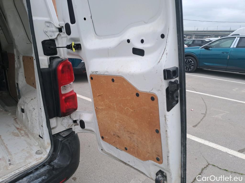  Citroen  Jumpy CITROEN  VU 4P 3G FURGÓN Talla M BlueHDi 85KW (115CV) 6v Confort #4