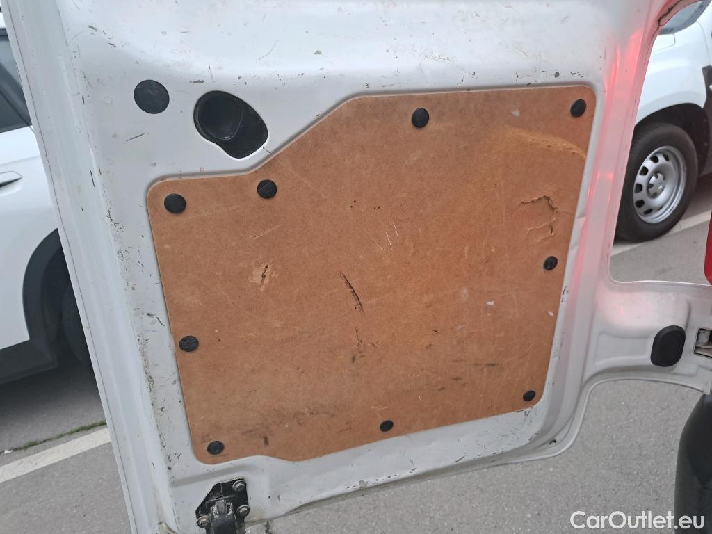  Citroen  Jumpy CITROEN  VU 4P 3G FURGÓN Talla M BlueHDi 85KW (115CV) 6v Confort #57