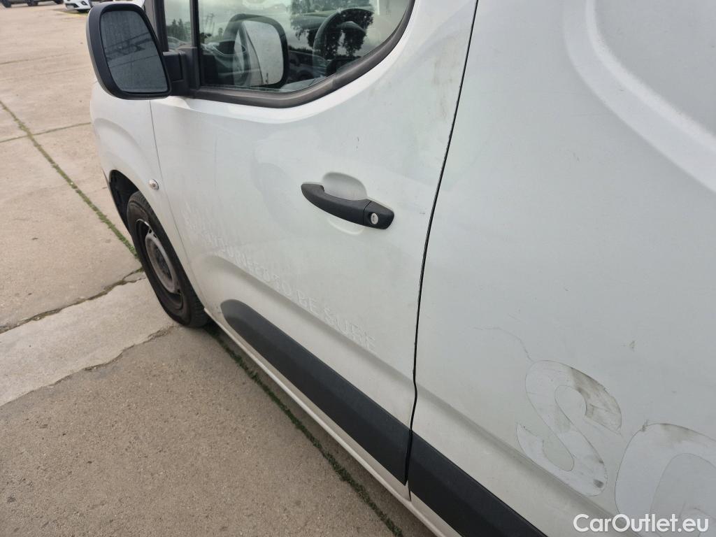  Citroen  Berlingo CITROEN  / 2018 / 3P / furgón derivado de turismo Talla M BlueHDi 100 CONTROL #23