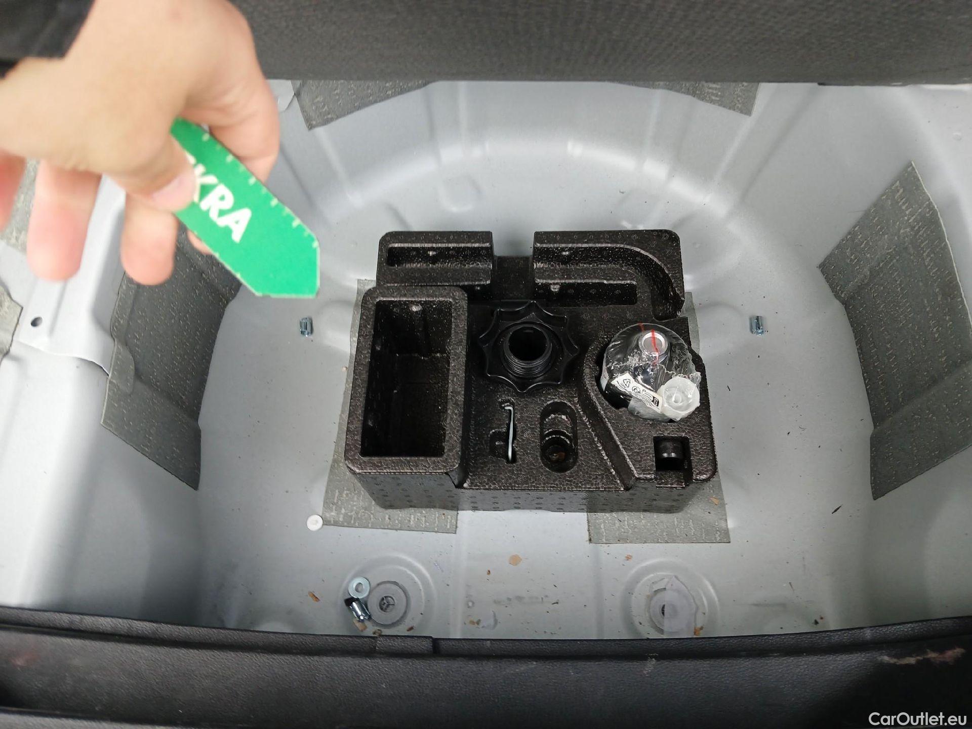  Seat  Arona SEAT  / 2021 / 5P / todoterreno 1.0 TSI 70kW (95CV) Reference XM #7