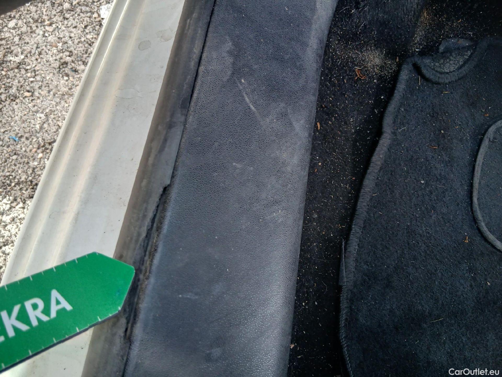  Citroen  C3 CITROEN  / 2016 / 5P / berlina comercial BlueHDi 73KW (100CV) S&S Comercial #2