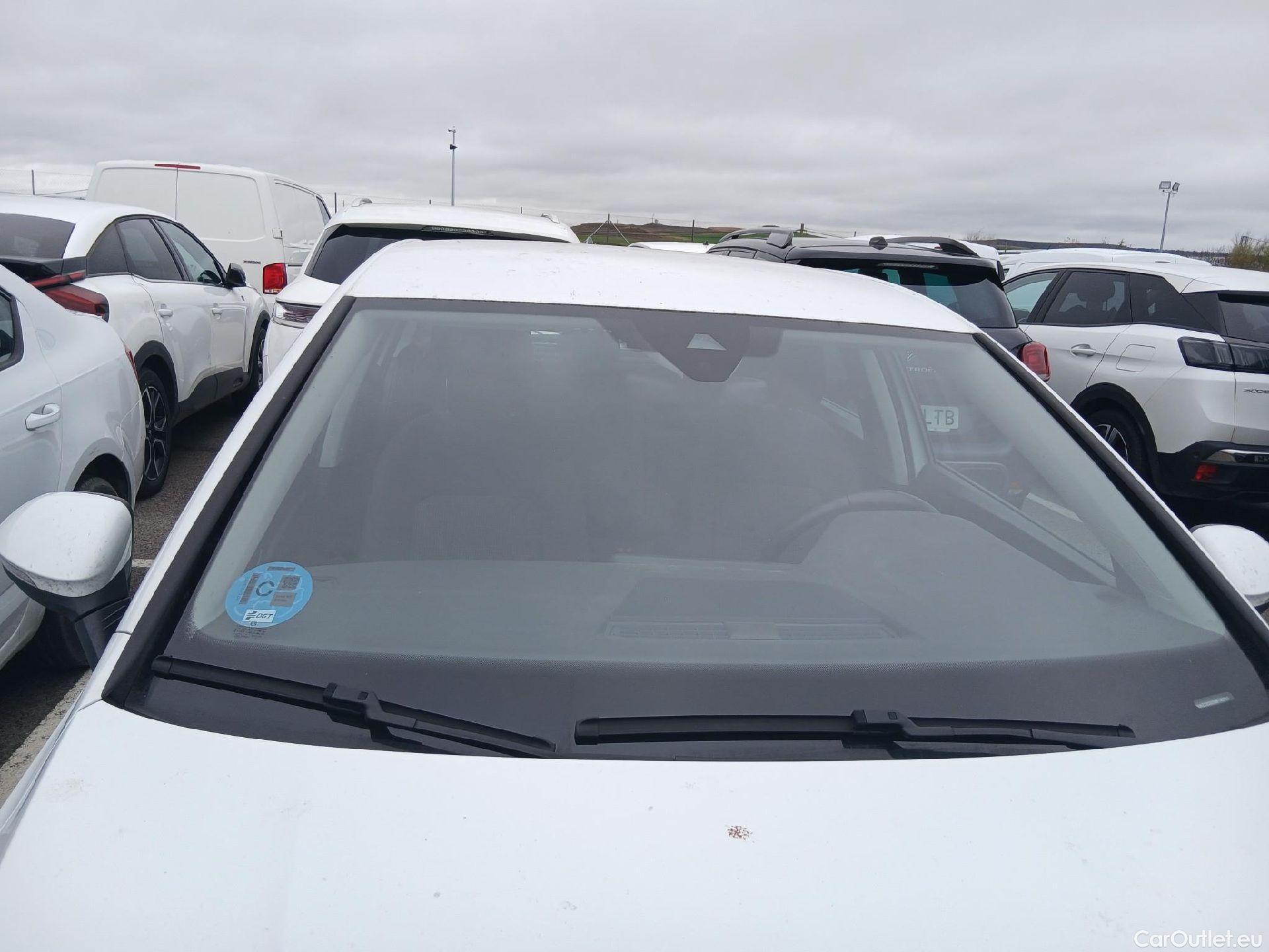  Volkswagen  Golf  VOLKSWAGEN / 2020 / 5P / berlina con portón 2.0 TDI 85kW (115CV) #5