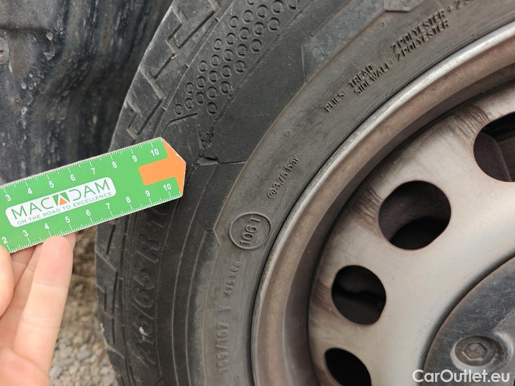  Citroen  Jumpy CITROEN  / 2016 / 4P / furgón Talla XL BlueHDi 120 S&S 6v Control #51