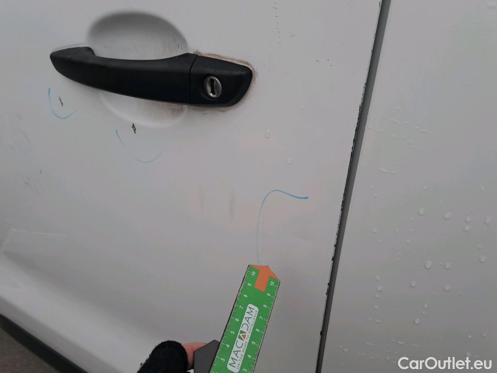  Citroen  Jumpy CITROEN  VU 4P 3G FURGÓN Talla M BlueHDi 85KW (115CV) 6v Confort #39