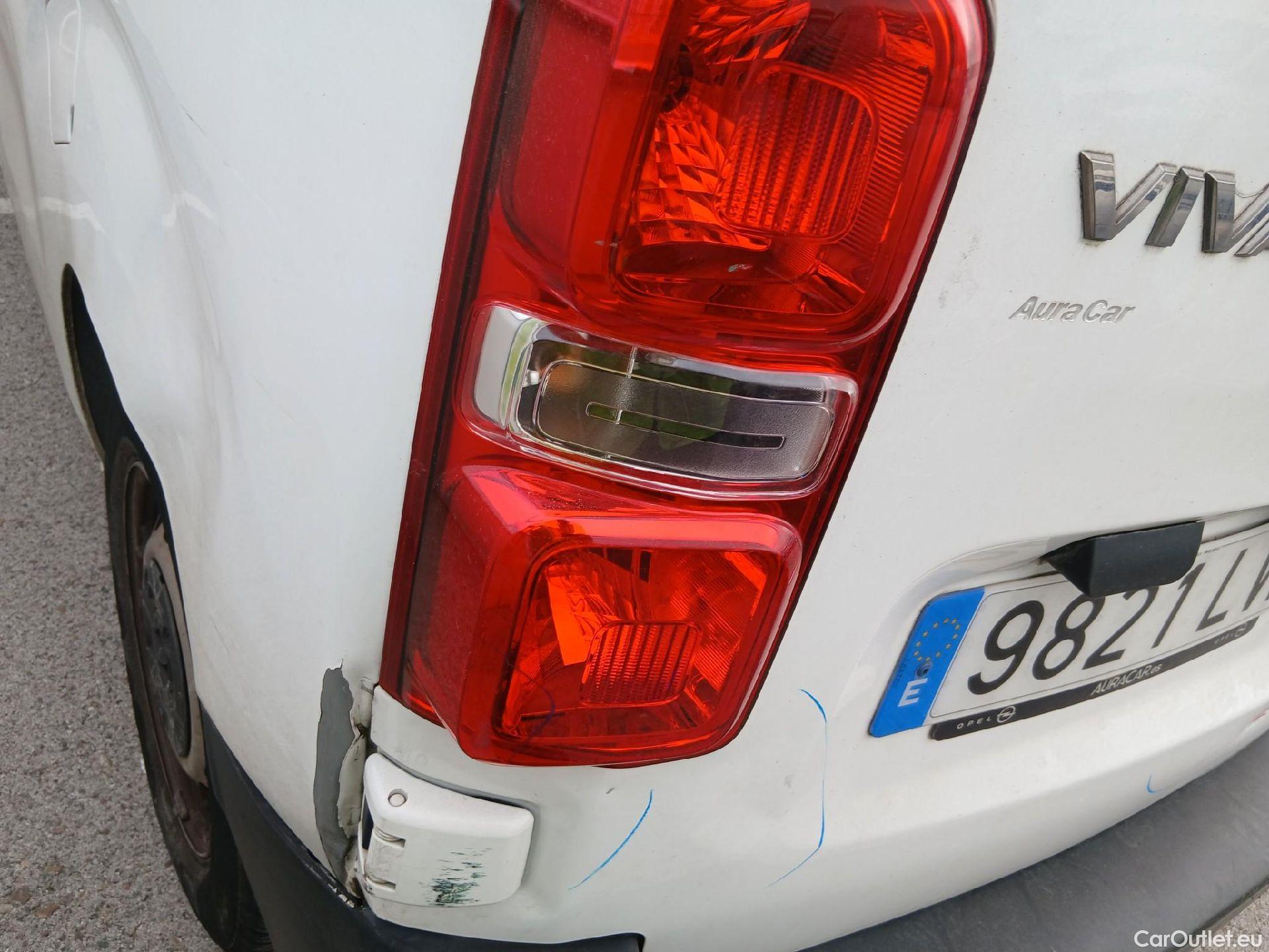  Opel  Vivaro OPEL  / 2019 / 4P / furgón 1.5 Diésel 74kW (100CV) M Std Express #33