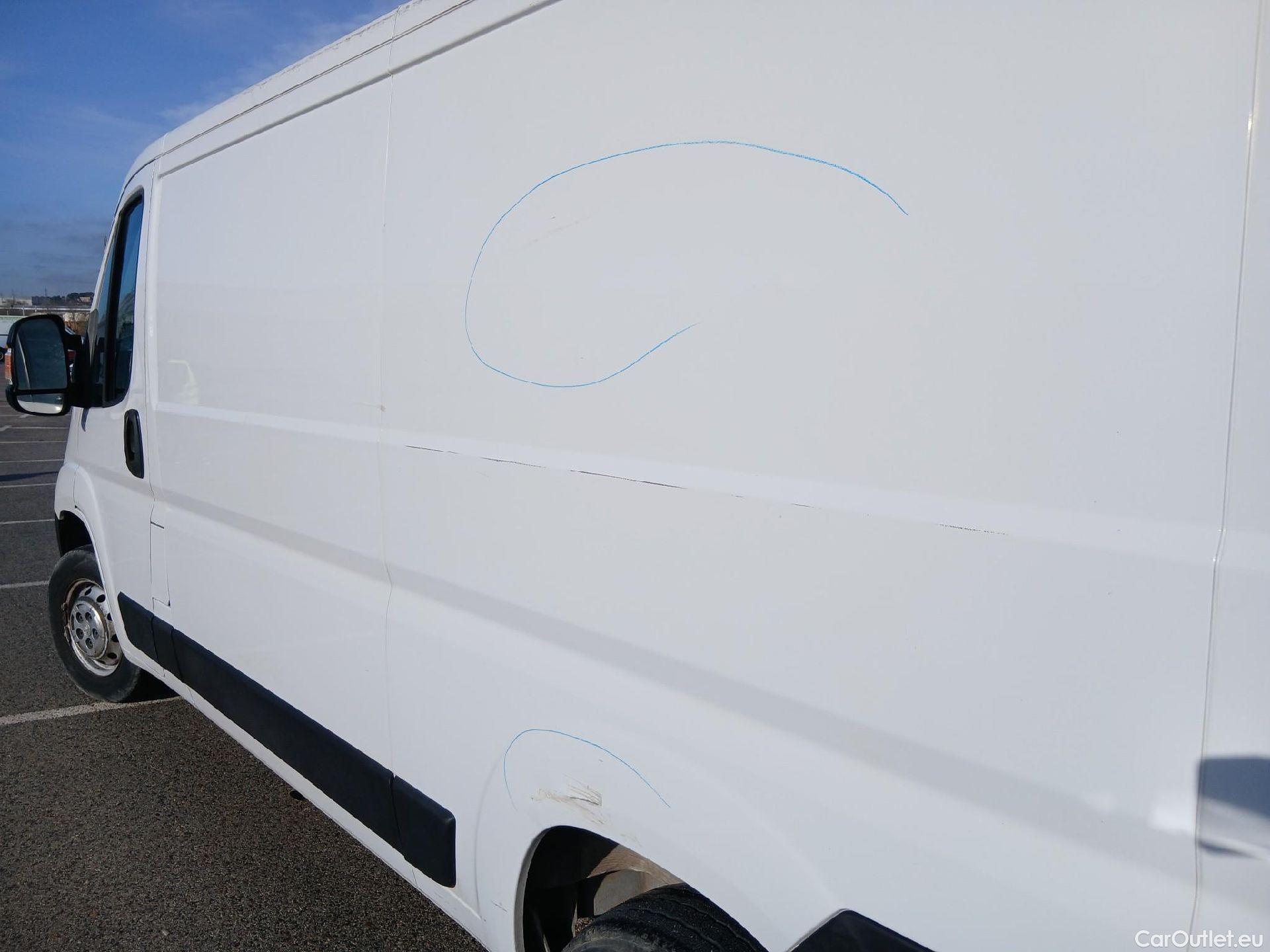  Peugeot  Boxer PEUGEOT  / 2014 / 4P / furgón 333 L2 H1 BHDI 103kW (140CV) S&S 6 V. M (AC) #14