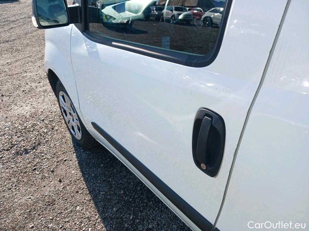  Fiat  Doblo FIAT Doblò Cargo/2015/4P/furgón derivado de turismo Cargo SX 1.3 Mjet 70 kW (95 CV) #13