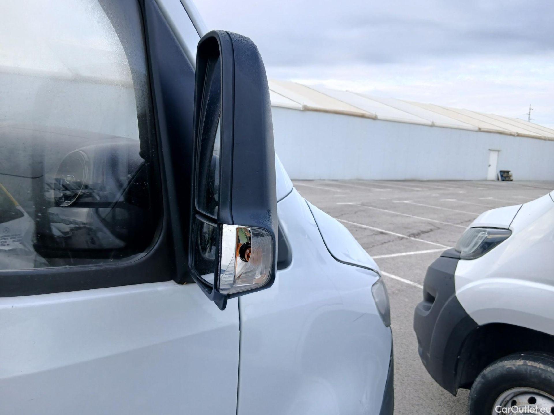  Mercedes  Sprinter MERCEDES-BENZ  / 2018 / 4P / furgón 314 CDI MEDIO 3.5T T. ALTO #69