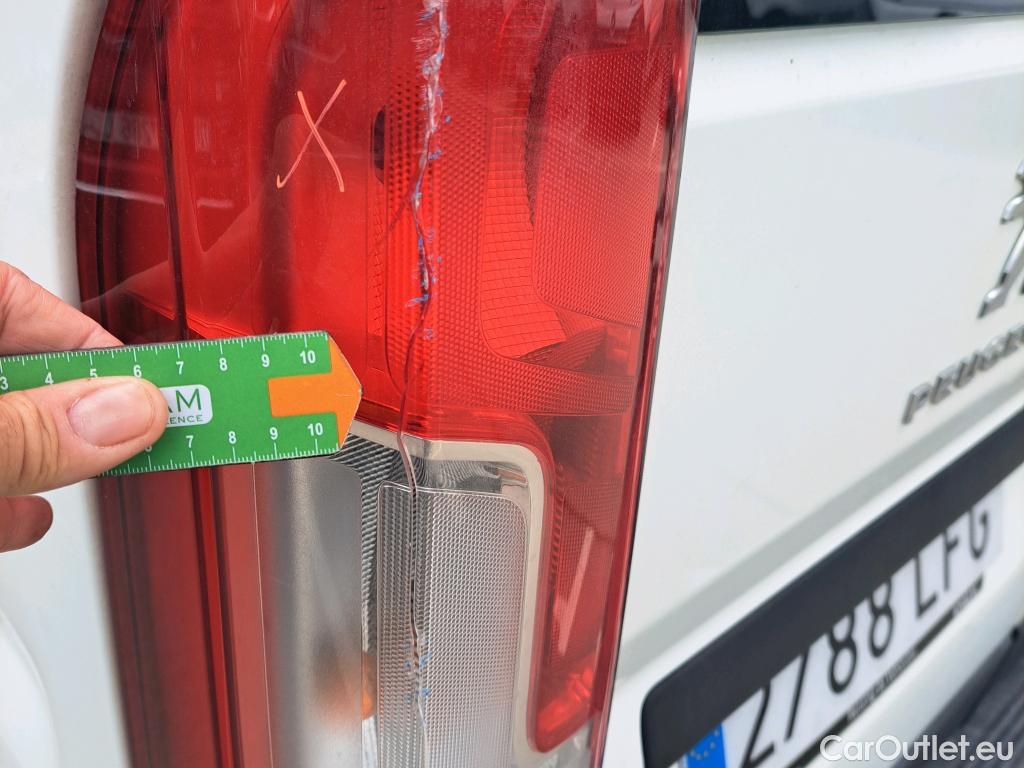  Peugeot  Boxer PEUGEOT  / 2014 / 4P / combi Combi 5/9 Pl 330 L1H1 BlueHDi 88KW (120) #9