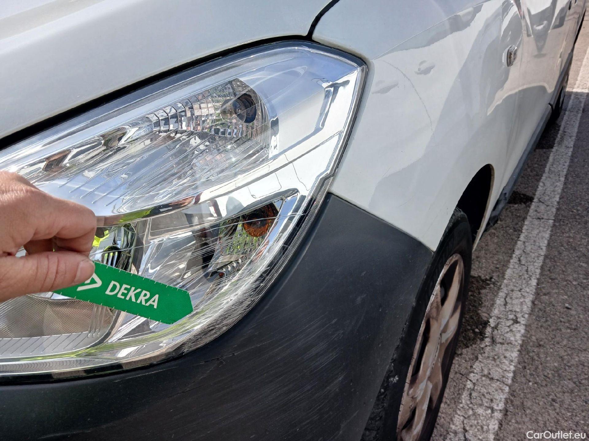  Dacia  Dokker DACIA  / 2013 / 4P / furgón derivado de turismo Van Essential 1.6 80kW (110CV) GLP #6