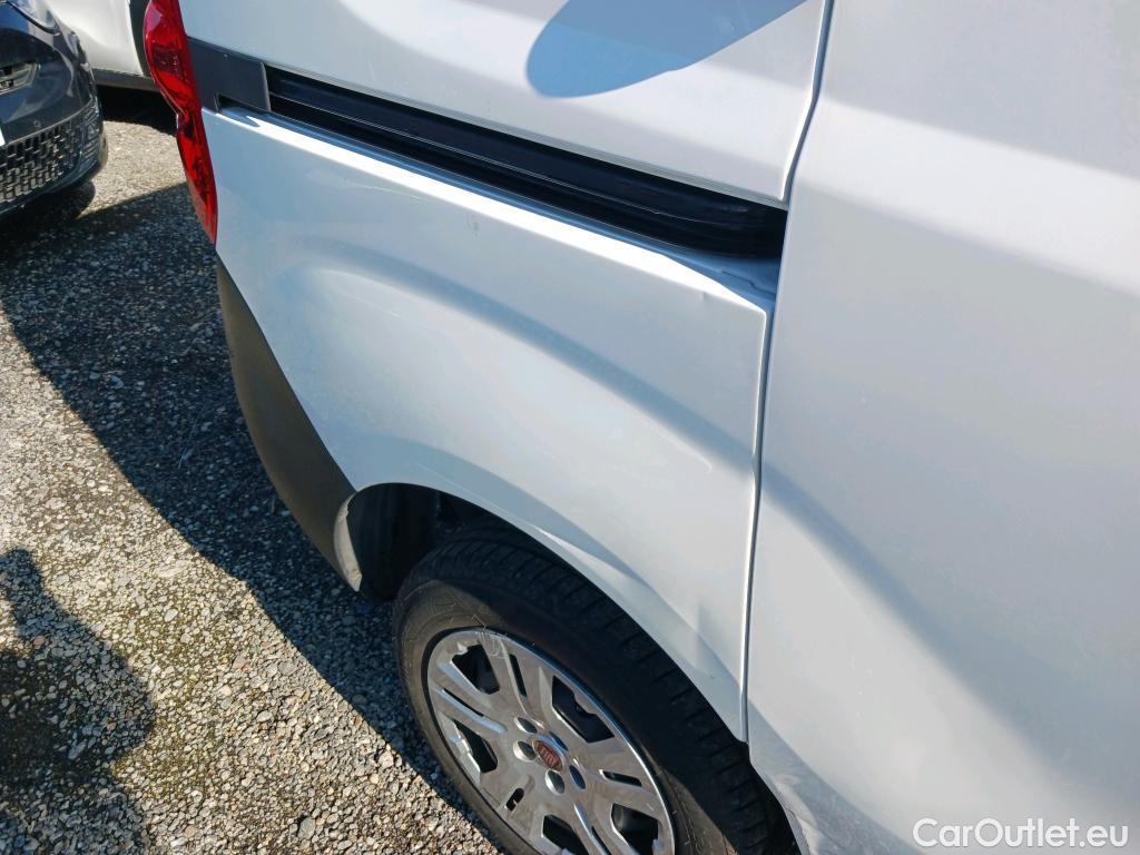  Fiat  Doblo FIAT Doblò Cargo/2015/4P/furgón derivado de turismo Cargo SX 1.3 Mjet 70 kW (95 CV) #3