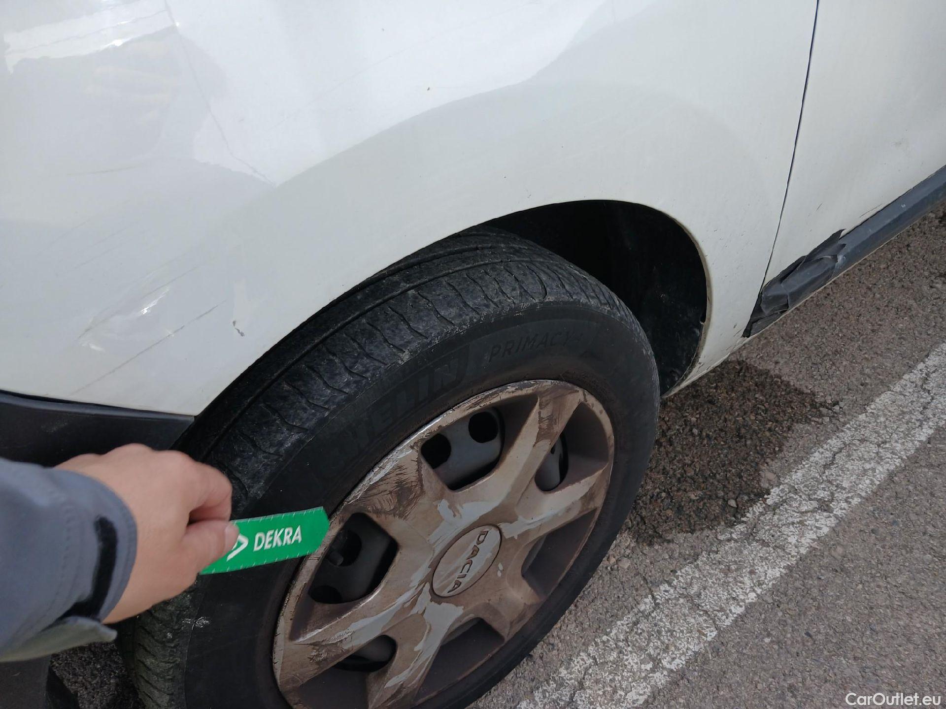  Dacia  Dokker DACIA  / 2013 / 4P / furgón derivado de turismo Van Essential 1.6 80kW (110CV) GLP #10