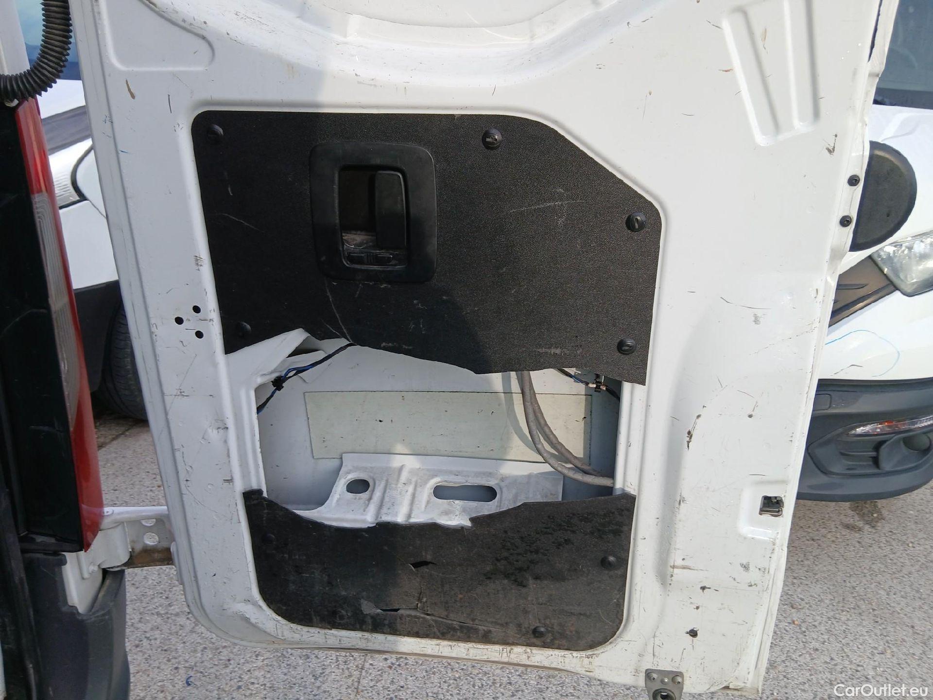  Mercedes  Sprinter MERCEDES-BENZ  / 2018 / 4P / furgón 314 CDI MEDIO 3.5T T. ALTO #9