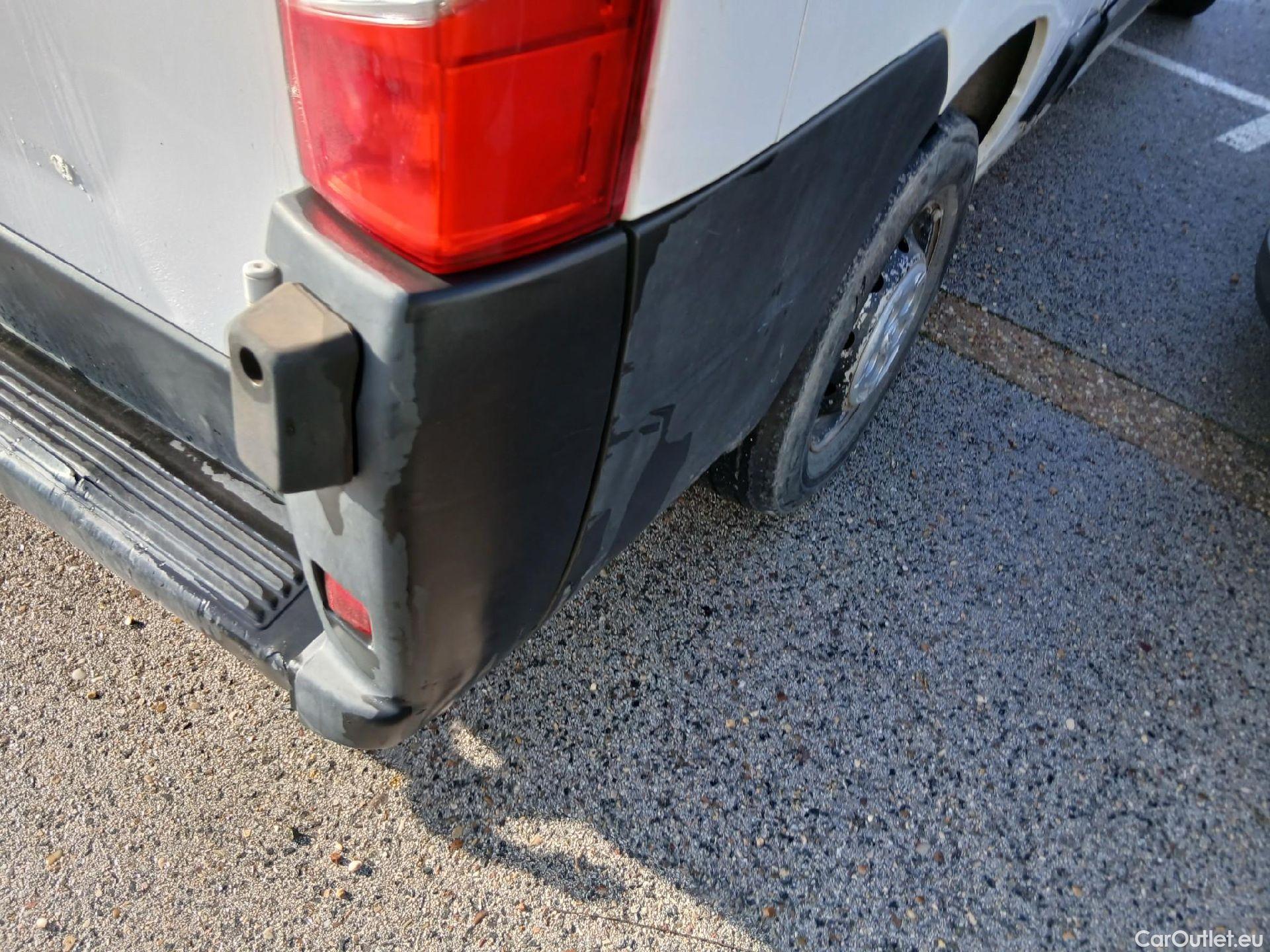  Peugeot  Boxer PEUGEOT  / 2014 / 4P / furgón 333 L2 H1 BHDI 103kW (140CV) S&S 6 V. M (AC) #22