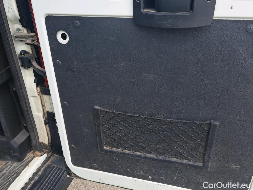  Peugeot  Boxer PEUGEOT  / 2014 / 4P / combi Combi 5/9 Pl 330 L1H1 BlueHDi 88KW (120) #31