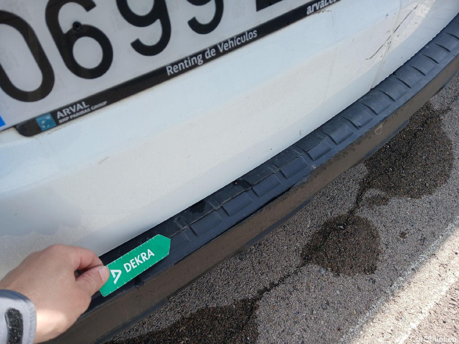  Dacia  Dokker DACIA  / 2013 / 4P / furgón derivado de turismo Van Essential 1.6 80kW (110CV) GLP #23