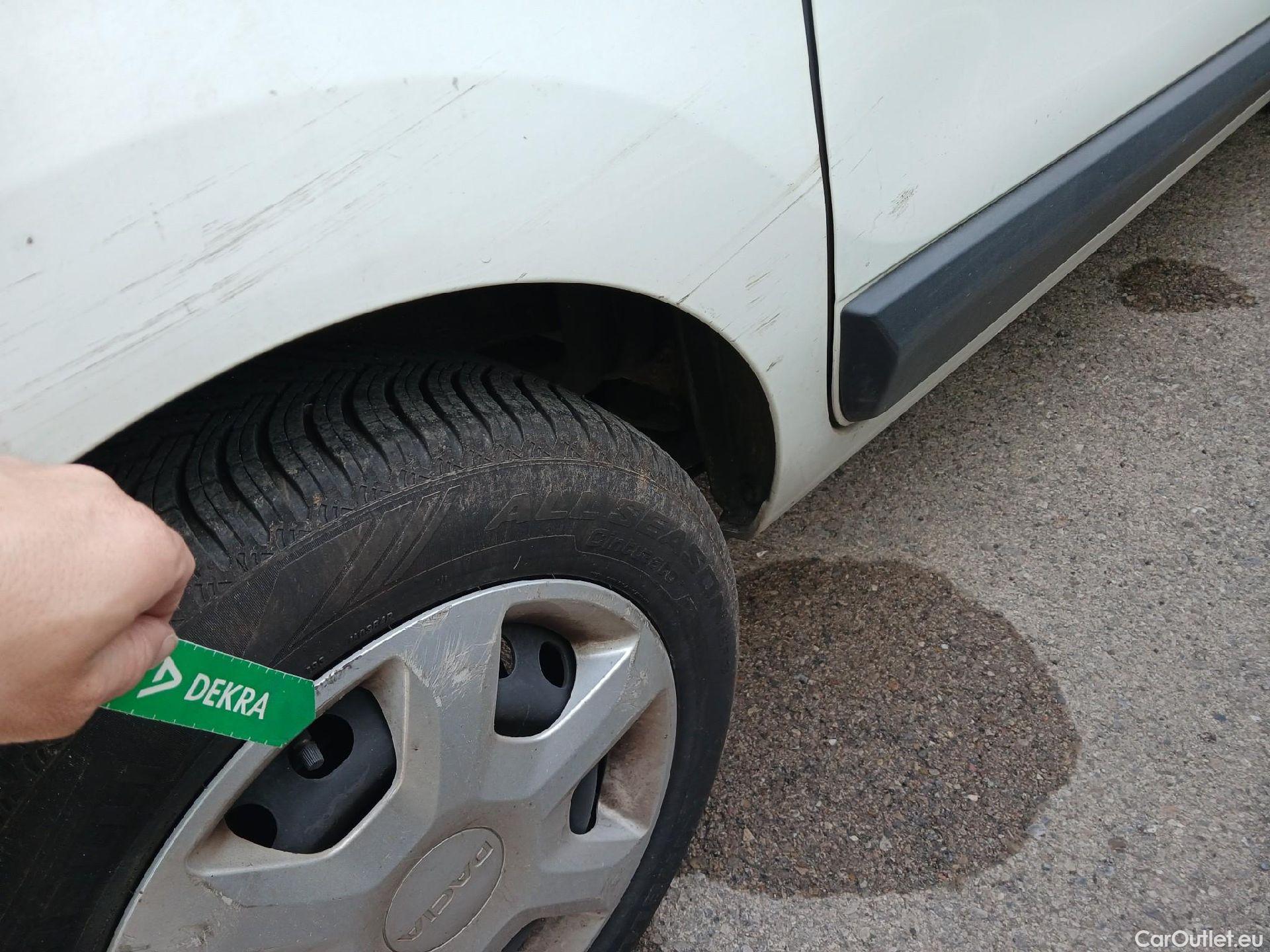  Dacia  Dokker DACIA  / 2013 / 4P / furgón derivado de turismo Van Essential 1.6 80kW (110CV) GLP #34